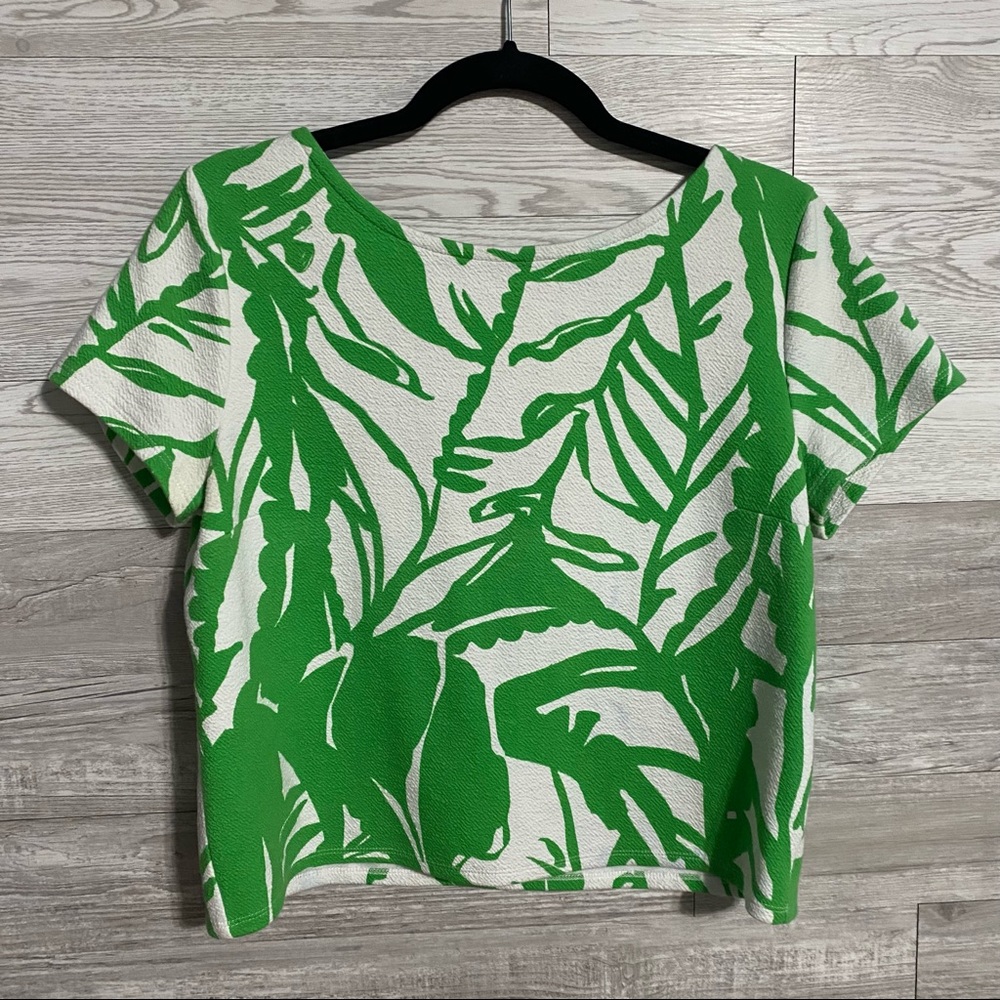 Lilly Pulitzer for Target Green & White Scoop Neck Boxy Top size Large